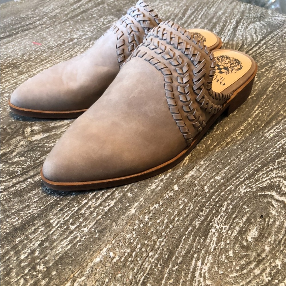 Vince Camuto Flats size 6.5 NWT